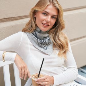Neo Noir Adelina Skjerf Grey Melange