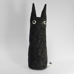 Aveva The Curious Black L