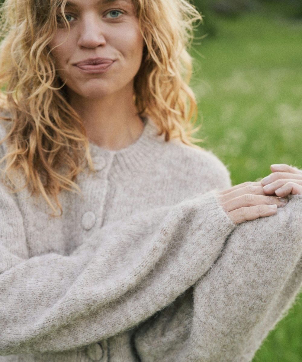 Neo Noir Gio Fluffy Knit Cardigan Beige Melange - Image 4