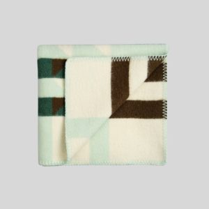 Kvam Green Half Size